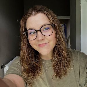 Meet your Posher, Lauren